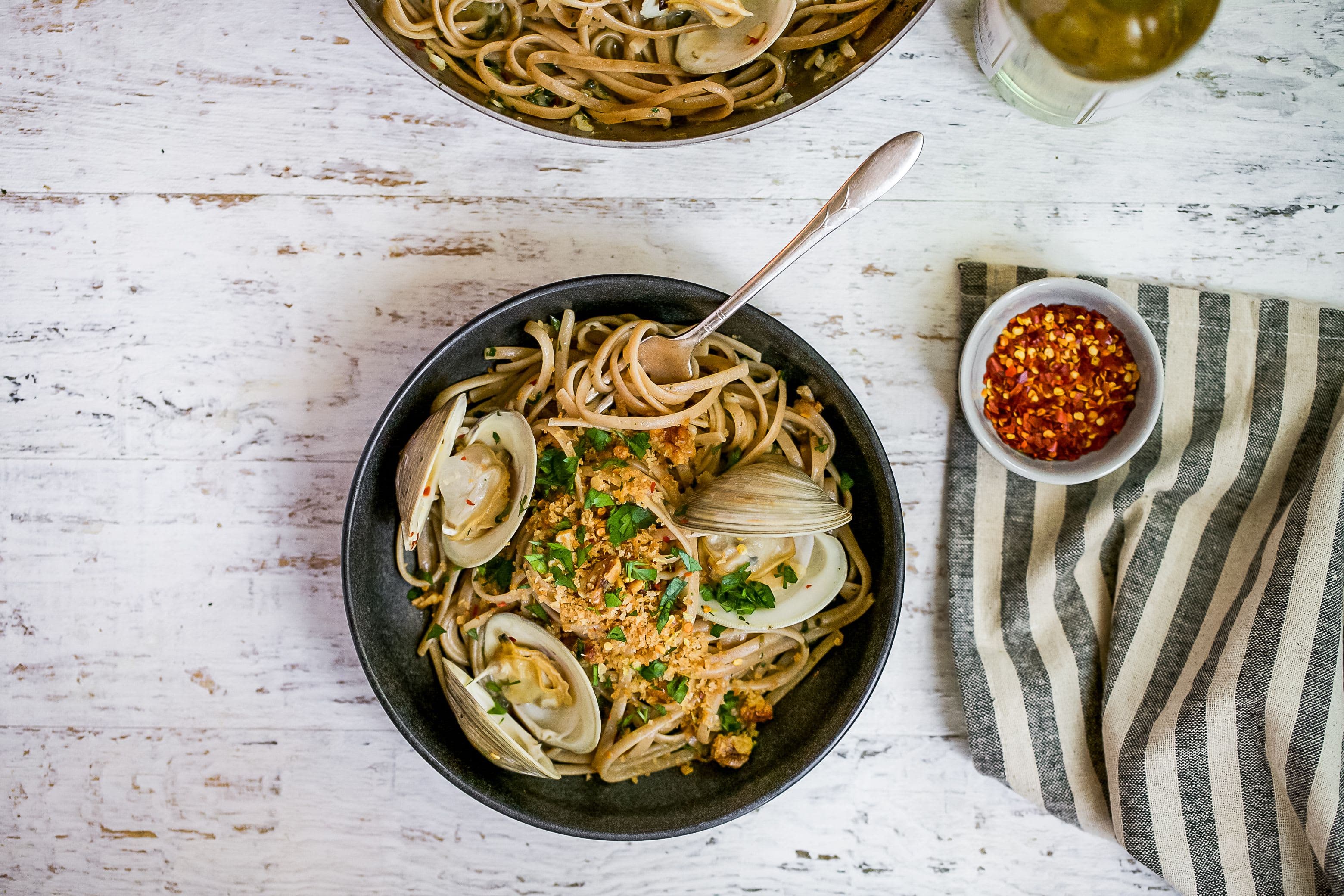White Wine Linguine with Clams